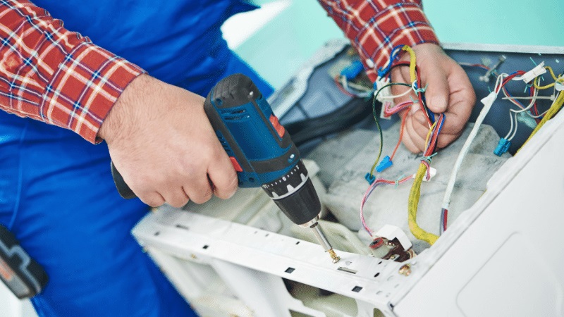 Bornova Hotpoint servisi orijinal yedek parça kullanımı
